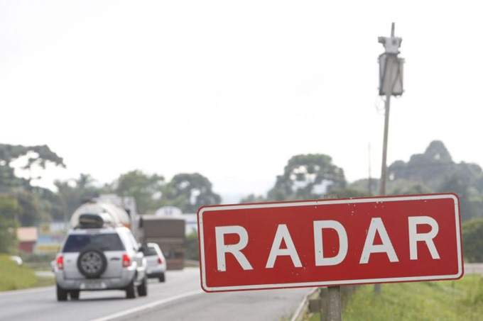 Atenção motorista! Trecho da BR-277 vai ganhar novos radares! Atenção motorista! Trecho da BR-277 vai ganhar novos radares!