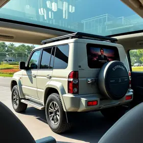 Mitsubishi Pajero 2027